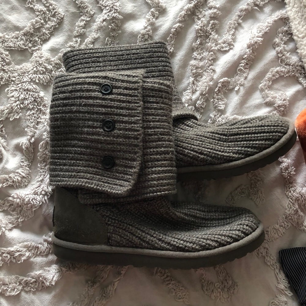 classic cardy dark grey UGG boots
